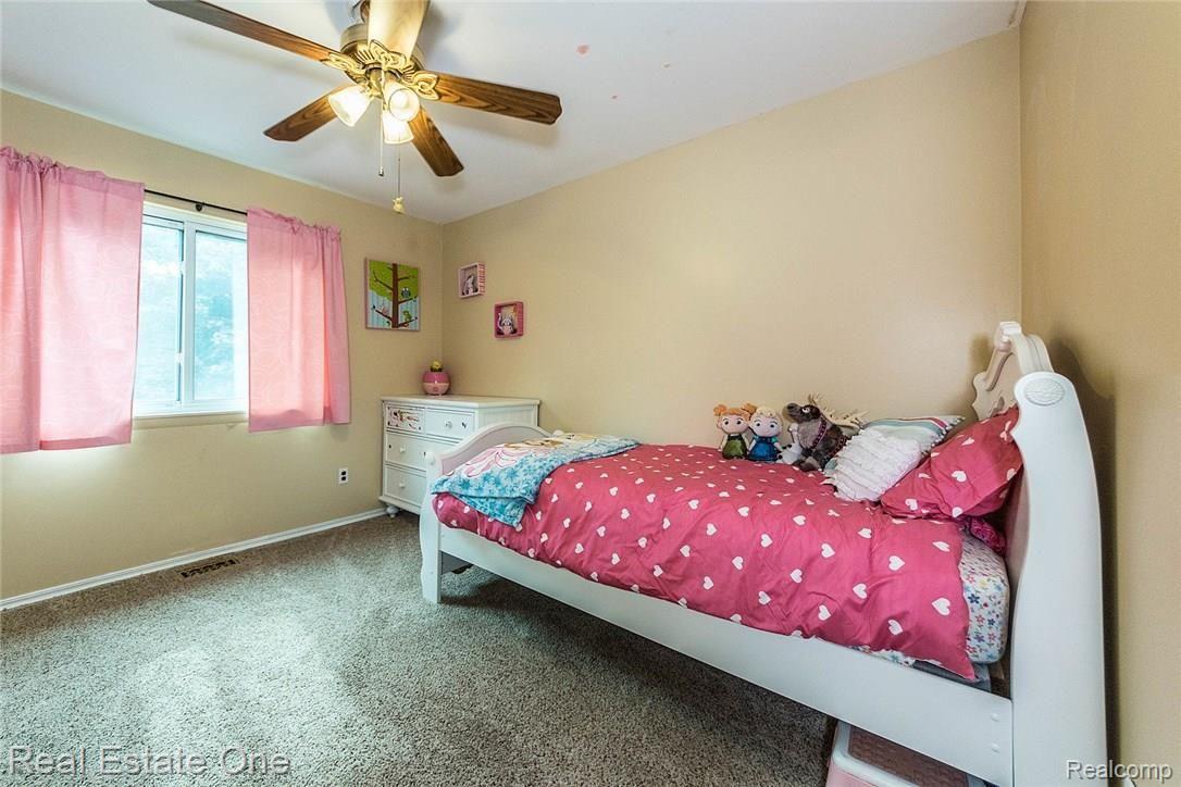 6127 Wedgewood Road Canton, MI 48187 - Photo 23 of 37 Bedroom 1 on upper level.
