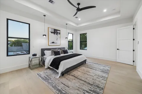 $925,000 | 614 Eleanor Street, Houston, TX 77009