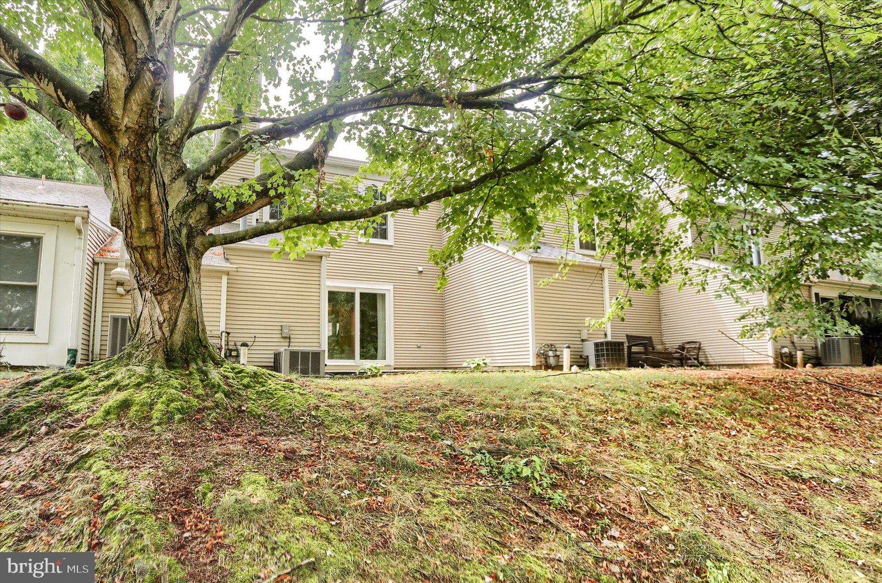 802 Cambridge Court Palmyra, PA 17078 - Photo 29 of 32 a house view with a outdoor space