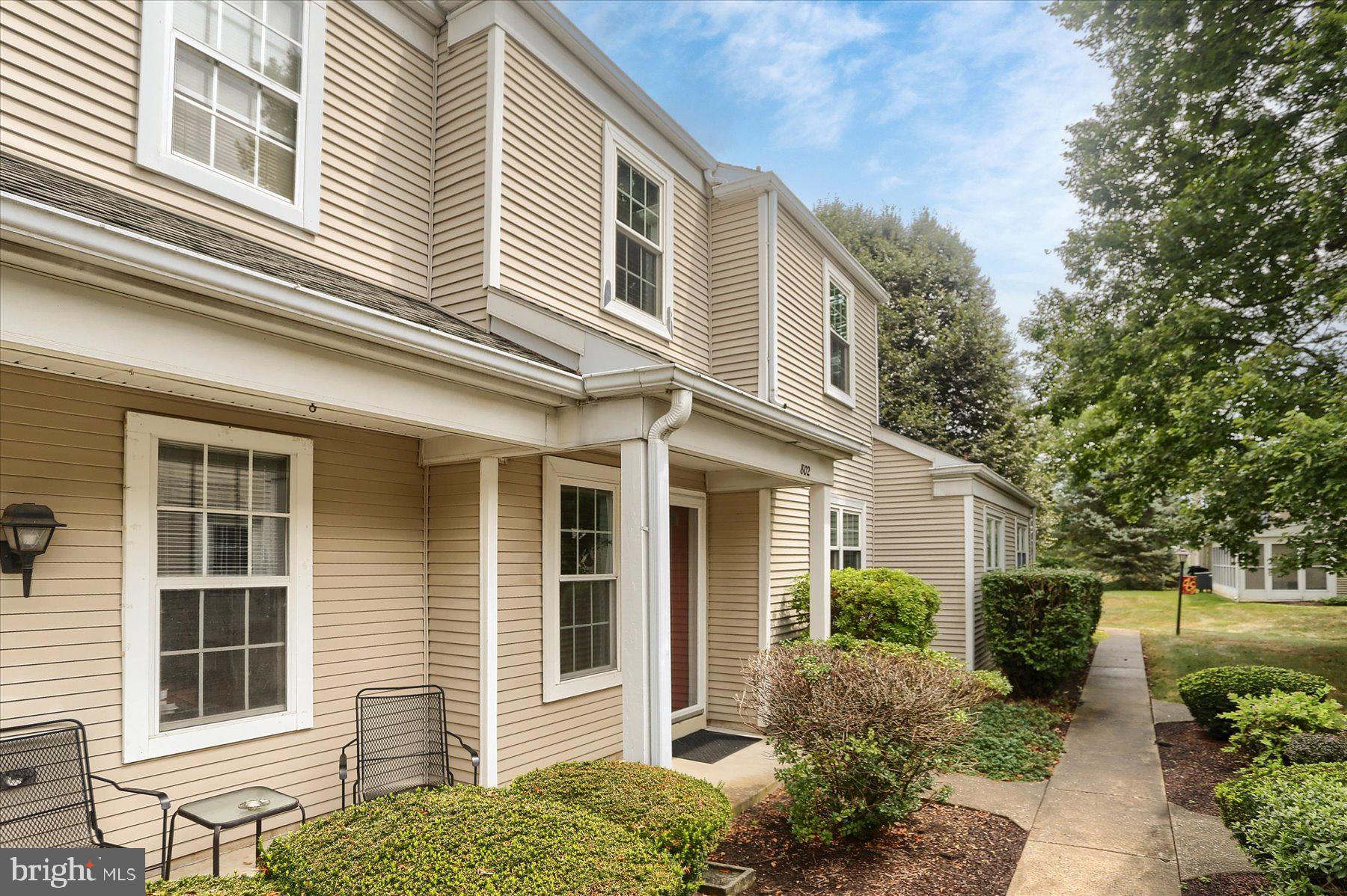 802 Cambridge Court Palmyra, PA 17078 - Photo 3 of 32 a front view of a house with garden