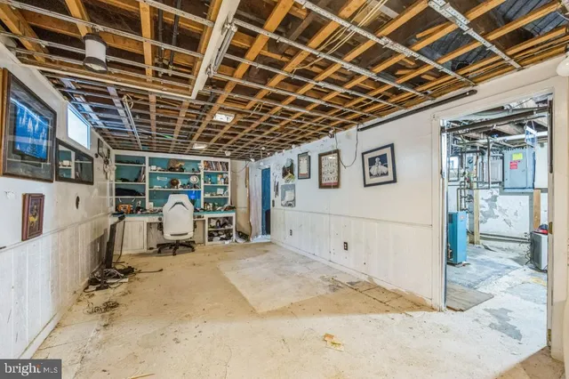 a view of a porch with patio