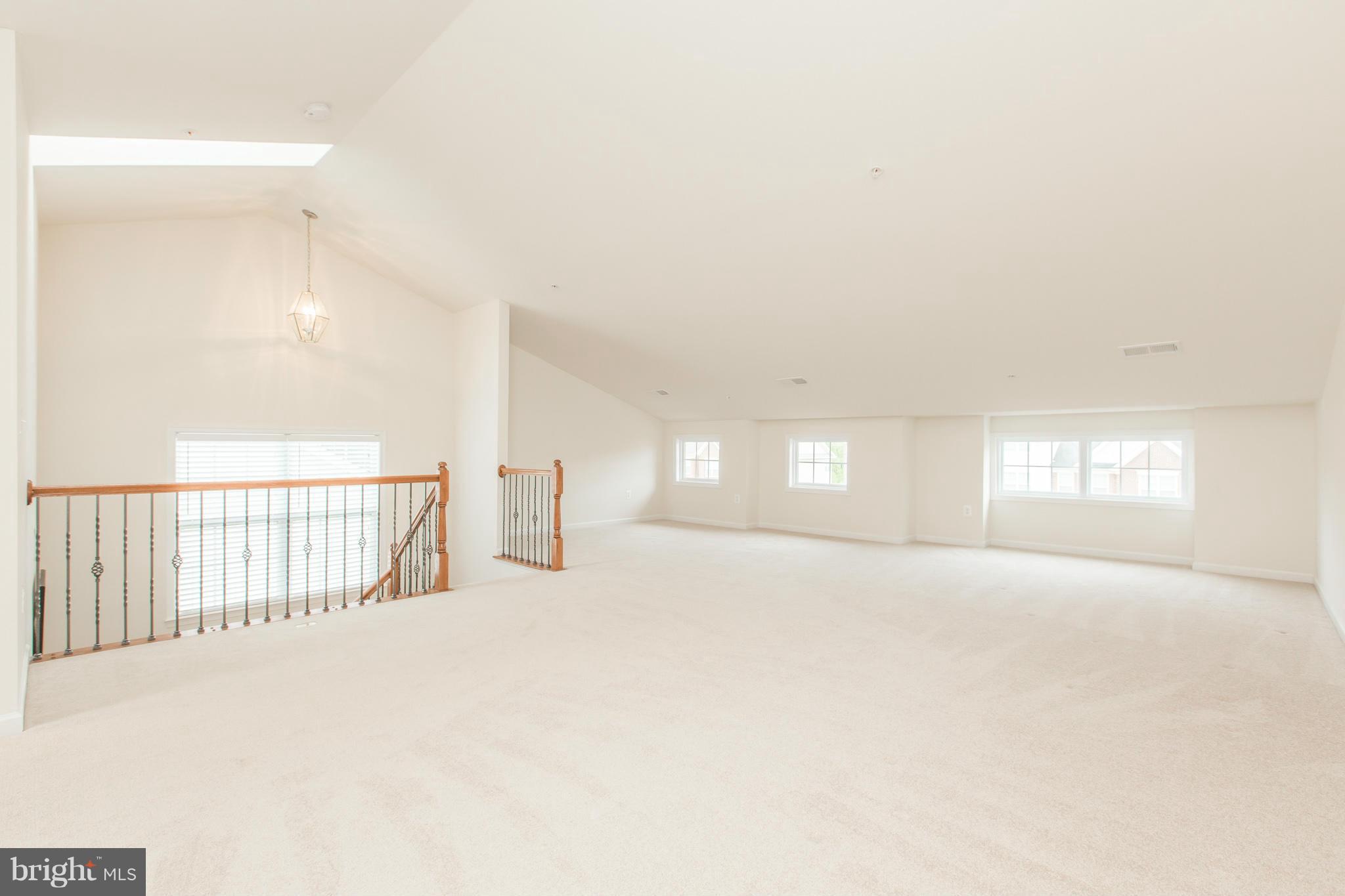 4020 Ranch Road Upper Marlboro, MD 20772 - Photo 24 of 30 4th Level Loft with full bathroom