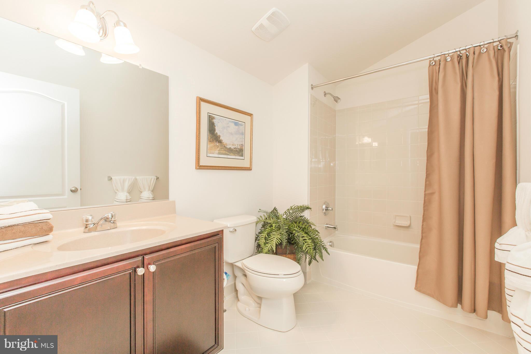 4020 Ranch Road Upper Marlboro, MD 20772 - Photo 25 of 30 Full Bathroom on 4th level