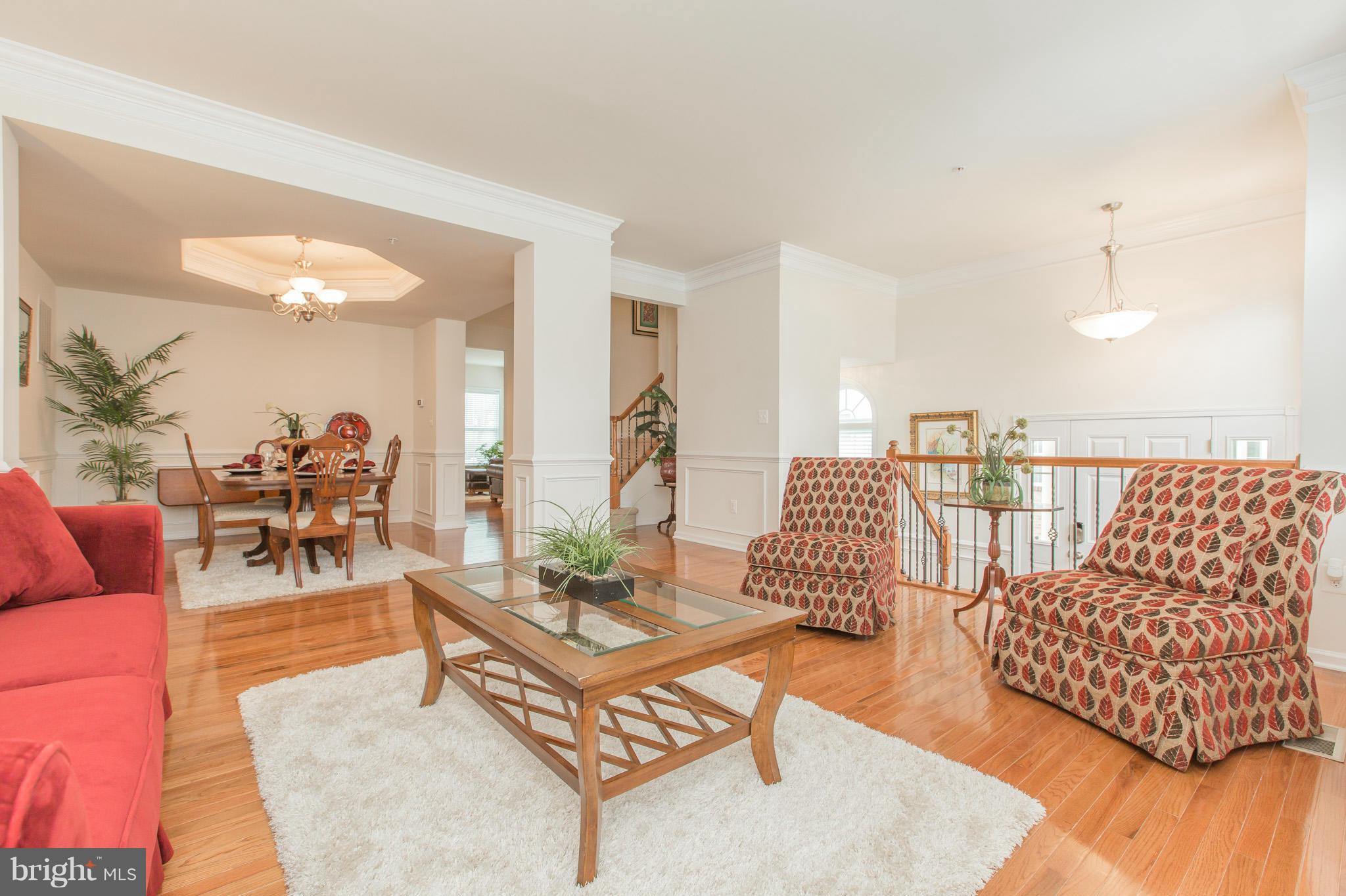 4020 Ranch Road Upper Marlboro, MD 20772 - Photo 5 of 30 Living Room