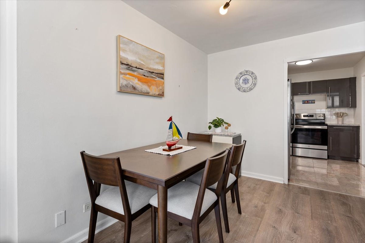 6301 North Sheridan Road, Unit 10F Chicago, IL 60660 - Photo 3 of 16