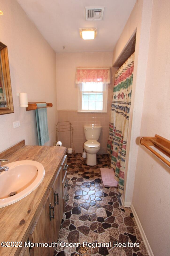 74 Beverly Beach Road Brick, NJ 08724 - Photo 19 of 46 C960EA19-E422-4D1C-ACBA-37D5F0CC6984_1_1