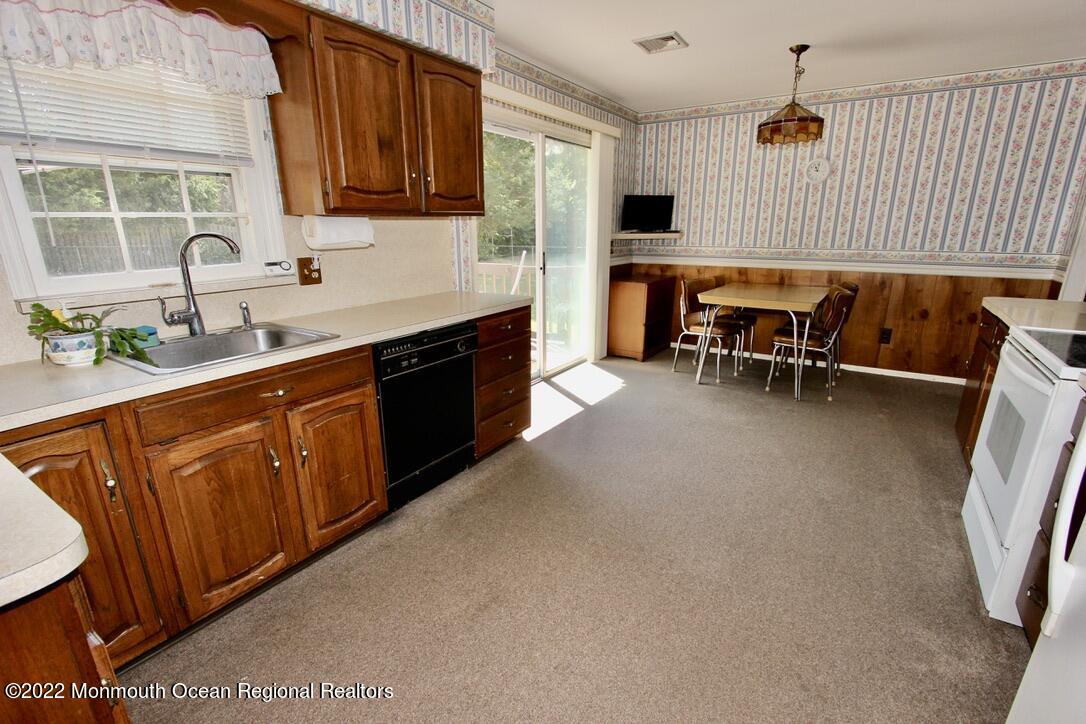 74 Beverly Beach Road Brick, NJ 08724 - Photo 23 of 46 2FAEBE1D-03FC-4422-B256-363AC8E33EB3_1_1