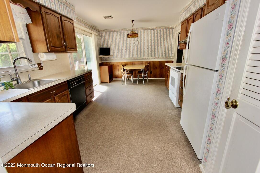 74 Beverly Beach Road Brick, NJ 08724 - Photo 24 of 46 F3534FA2-41FE-4CAD-9817-E32F1A36A384_1_1