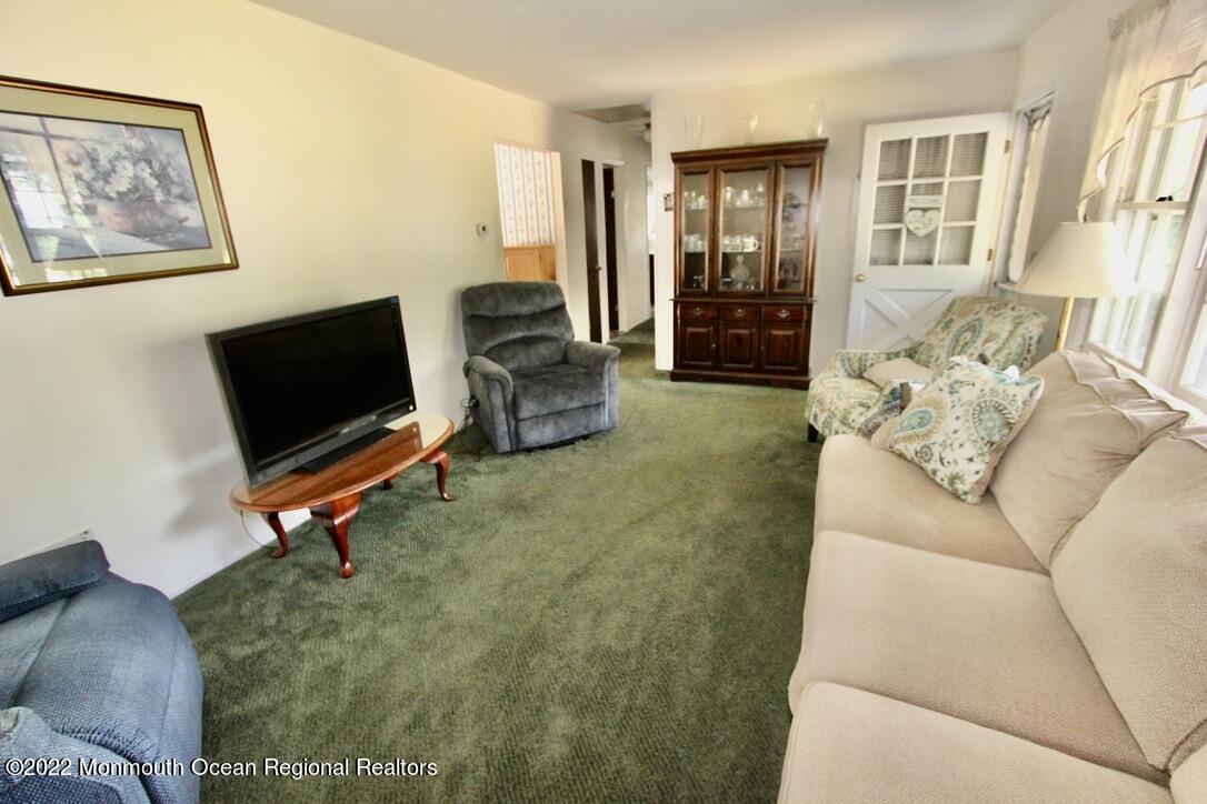 74 Beverly Beach Road Brick, NJ 08724 - Photo 9 of 46 85C8EE12-FF61-4527-91A0-AFD710CADA4A_1_1