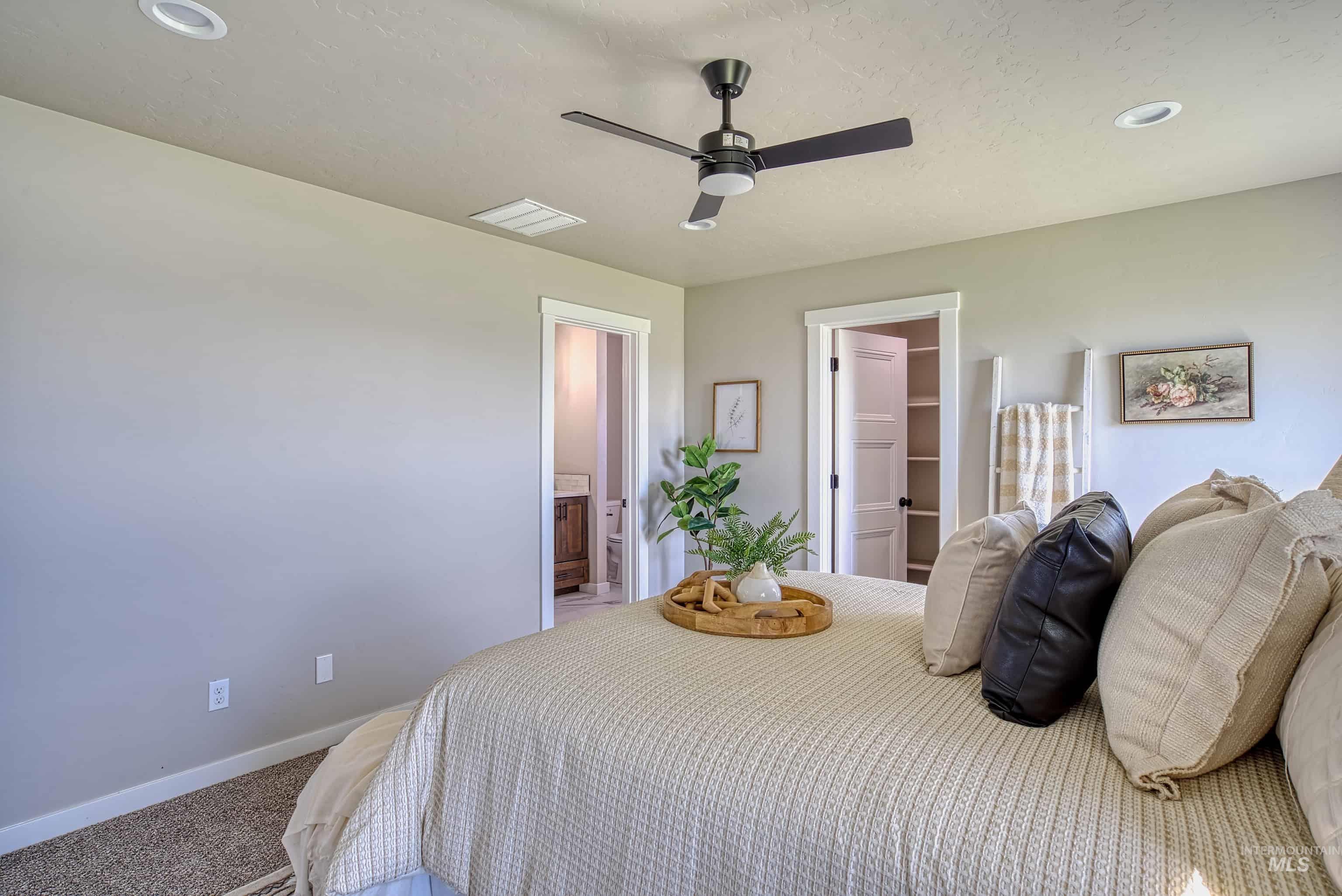 960 Campbell Street Vale, OR 97918 - Photo 19 of 49 Recessed ceiling lighting complements the contemporary ceiling fan
