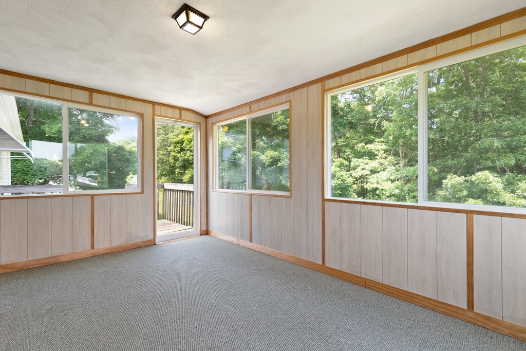 115 Ryan Road Stoughton, MA 02072 - Photo 12 of 34 Gallery Image 12