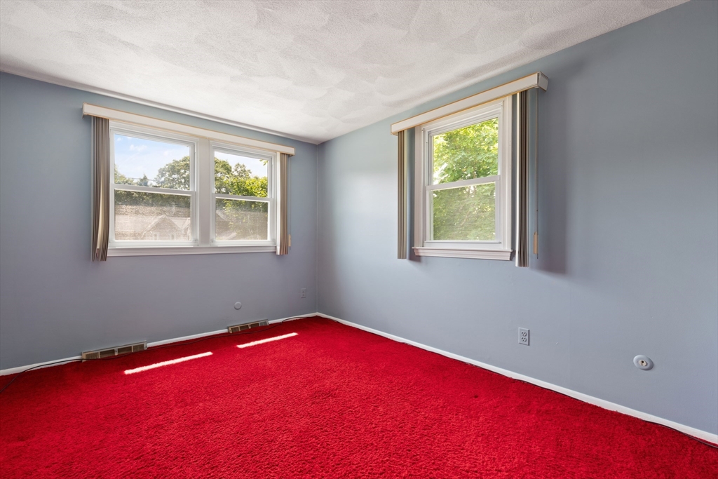 115 Ryan Road Stoughton, MA 02072 - Photo 21 of 34 Gallery Image 21