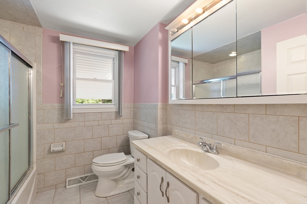 115 Ryan Road Stoughton, MA 02072 - Photo 23 of 34 Gallery Image 23
