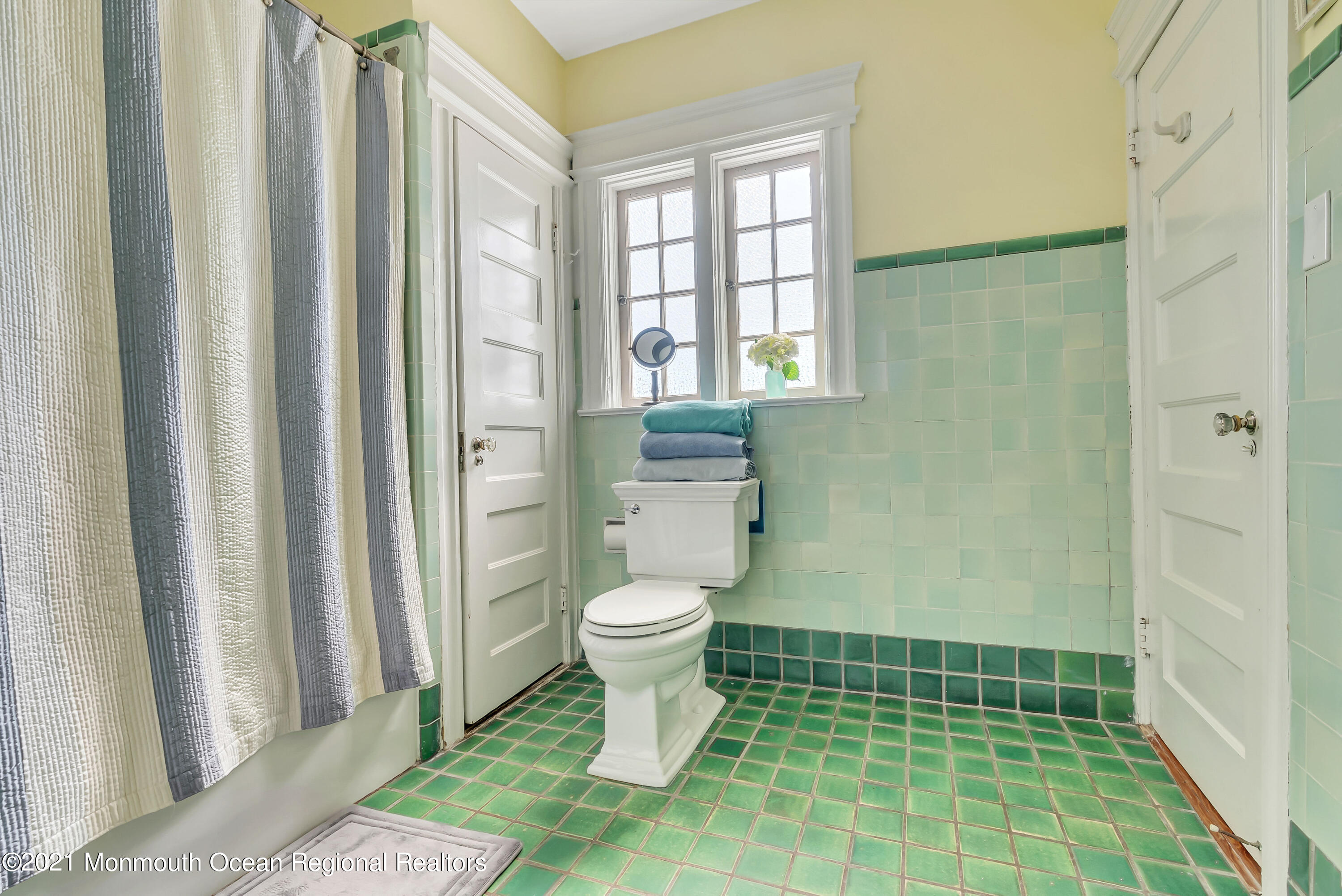 236 Allen Avenue Allenhurst, NJ 07711 - Photo 32 of 46 a bathroom with a toilet a sink and a shower