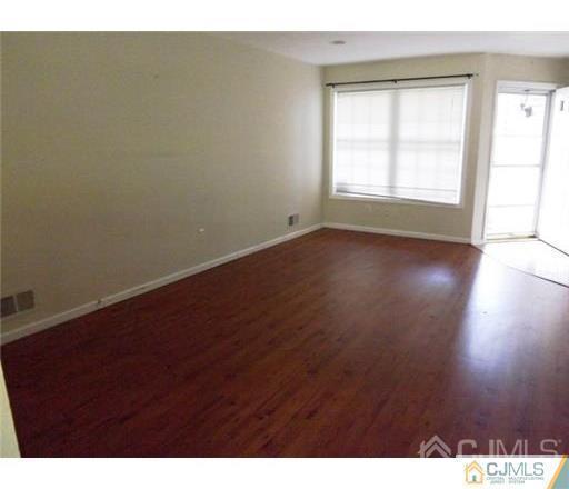 18 Lakeview Drive Helmetta, NJ 08828 - Photo 3 of 10