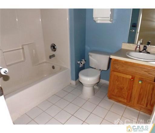 18 Lakeview Drive Helmetta, NJ 08828 - Photo 9 of 10