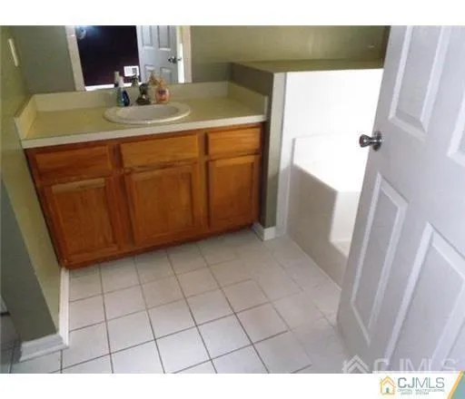 $3,075 | 18 Lakeview Drive, Helmetta, NJ 08828