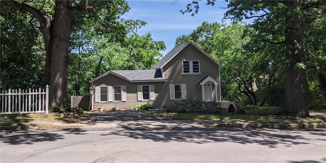 143 Cowesett Road Warwick, RI 02886 - Photo 2 of 18