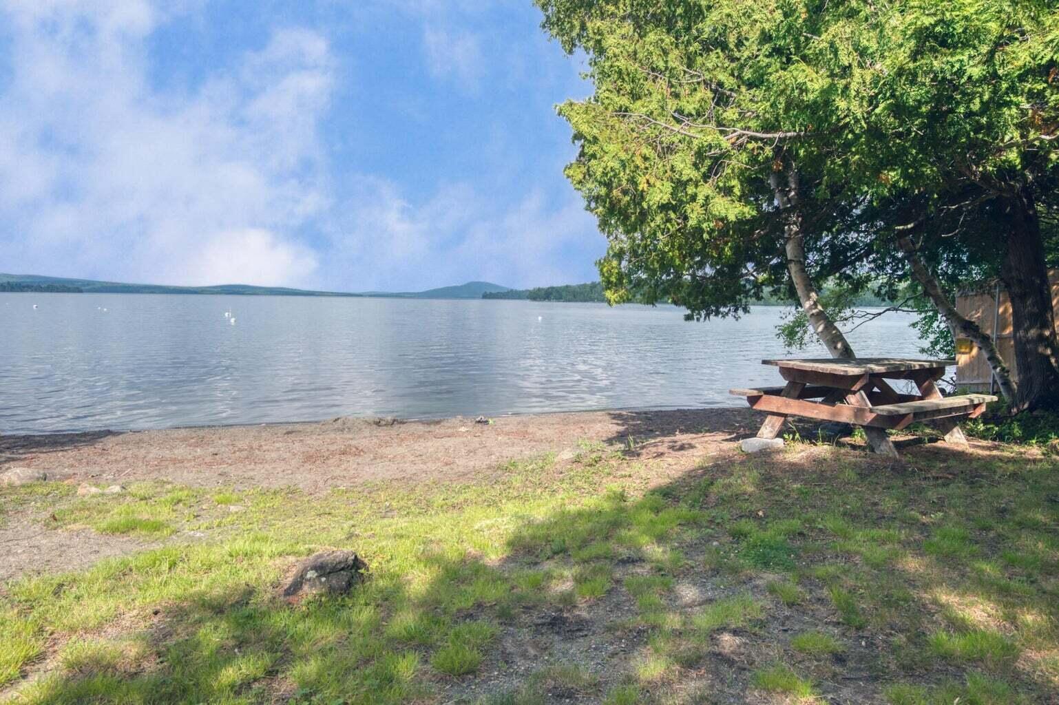 8 Marbles Way Rangeley, ME 04970 - Photo 5 of 14 20260228193544584482000000-o