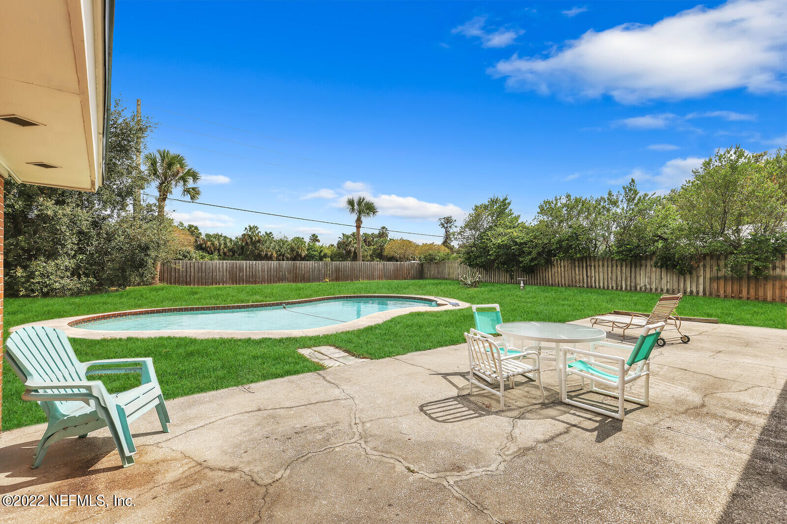 13 Sailfish Drive Ponte Vedra Beach, FL 32082 - Photo 25 of 34 a garden view with a seating space