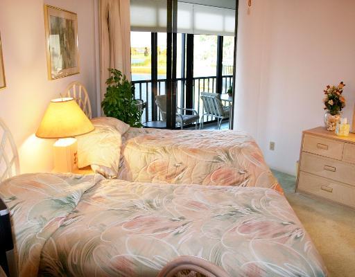 221 Northeast Plantation Road, Unit 302 Stuart, FL 34996 - Photo 6 of 8 Gallery Image 6