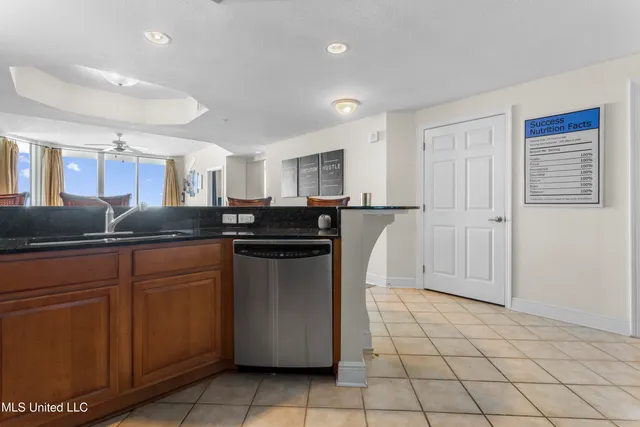 $392,500 | 2668 Beach Boulevard, Unit 905, Biloxi, MS 39531