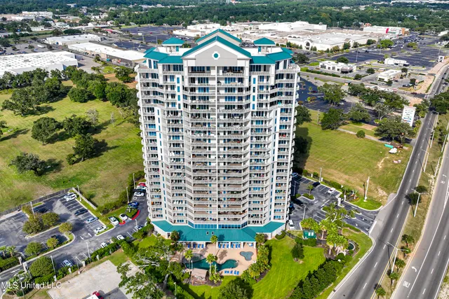 $392,500 | 2668 Beach Boulevard, Unit 905, Biloxi, MS 39531