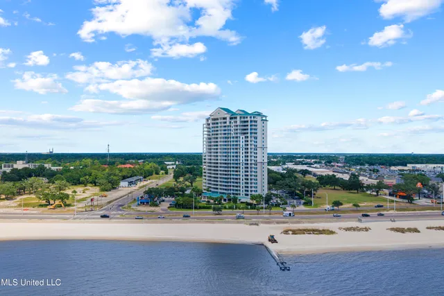$392,500 | 2668 Beach Boulevard, Unit 905, Biloxi, MS 39531