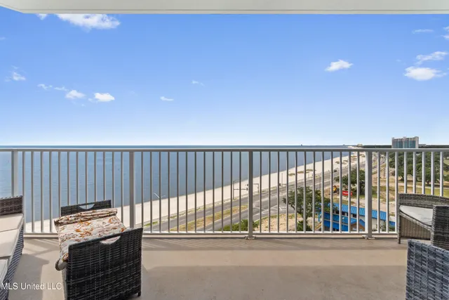 $392,500 | 2668 Beach Boulevard, Unit 905, Biloxi, MS 39531