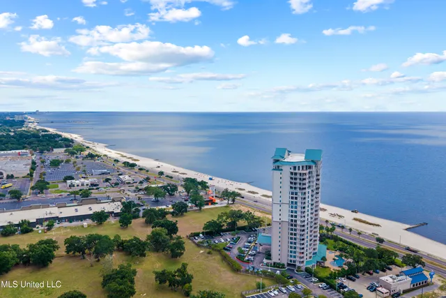 $392,500 | 2668 Beach Boulevard, Unit 905, Biloxi, MS 39531