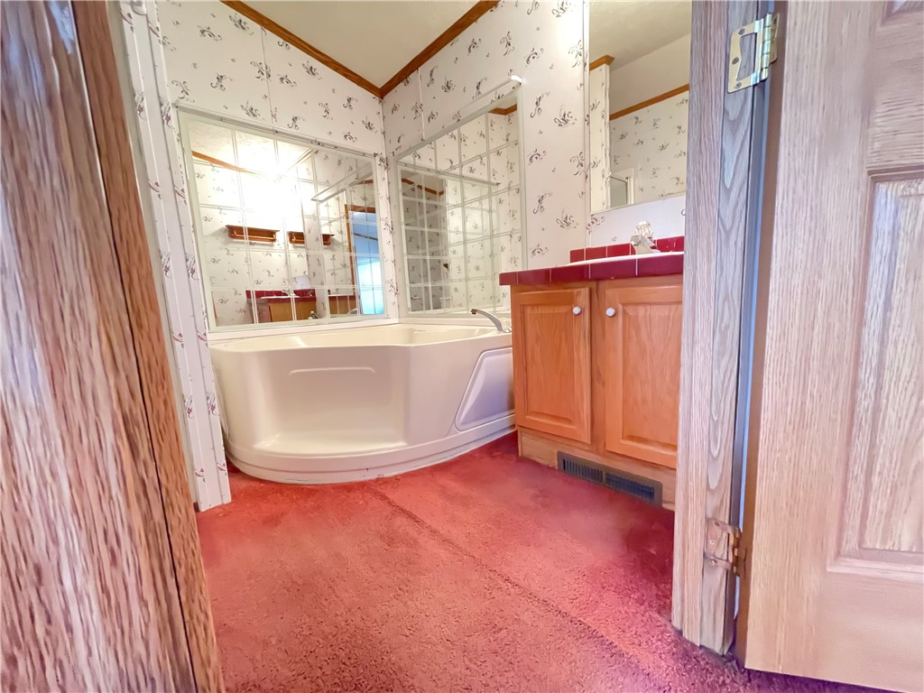 404 Tailrace Lane Mount Morris, NY 14510 - Photo 15 of 31 Primary Bedroom en Suite Bathroom - view 2/3.