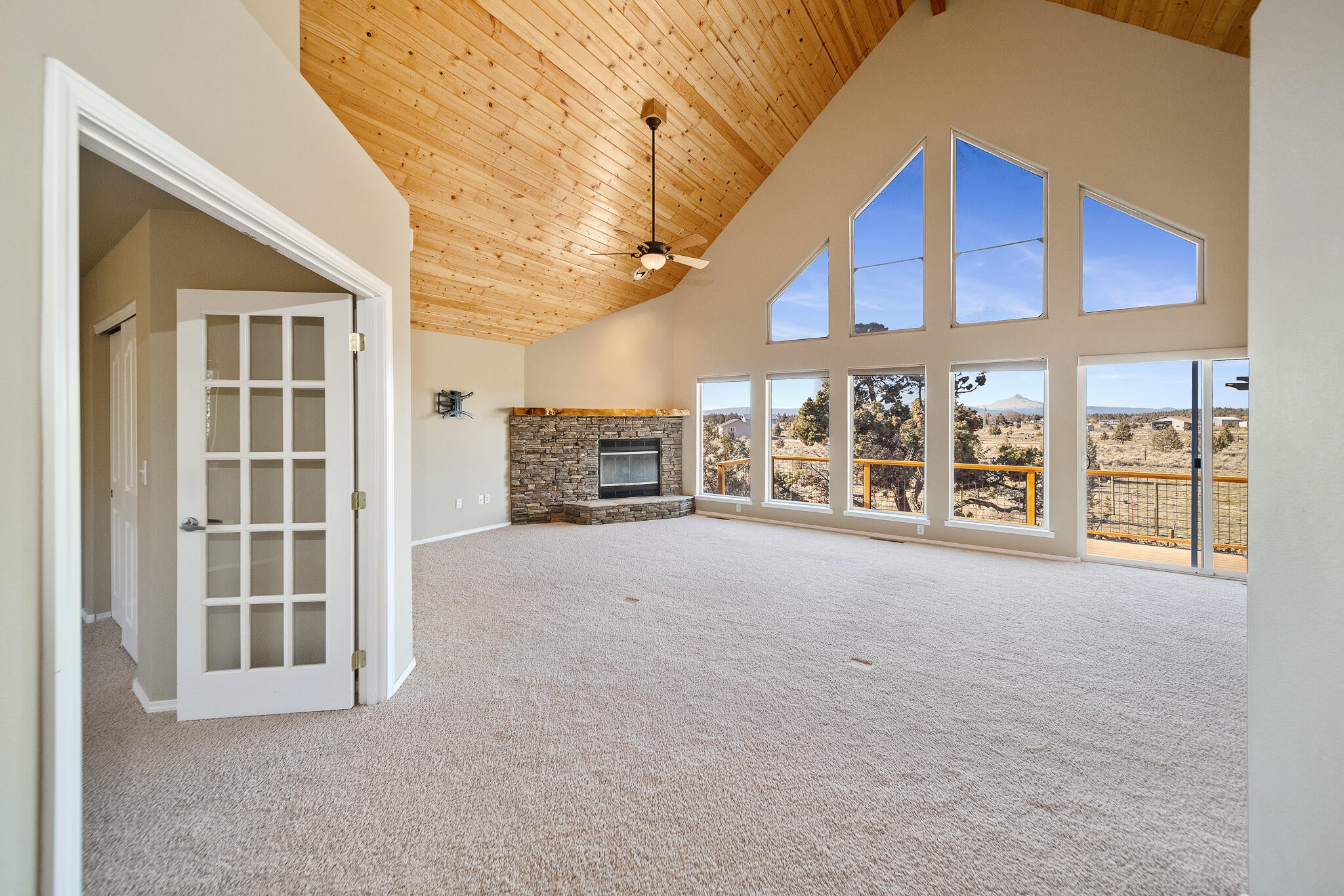 15742 Southwest Quail Road Terrebonne, OR 97760 - Photo 6 of 40 15742 SW Quail-06