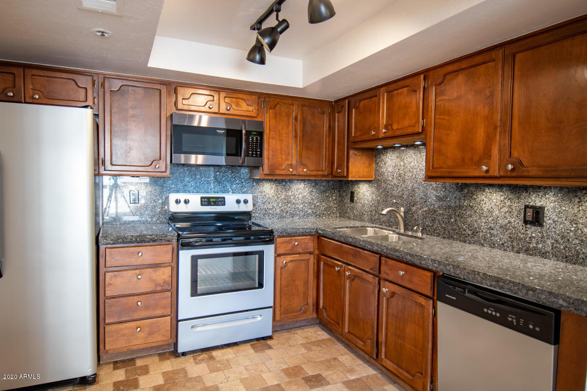 7950 East Camelback Road, Unit 203 Scottsdale, AZ 85251 - Photo 5 of 22 Condo5