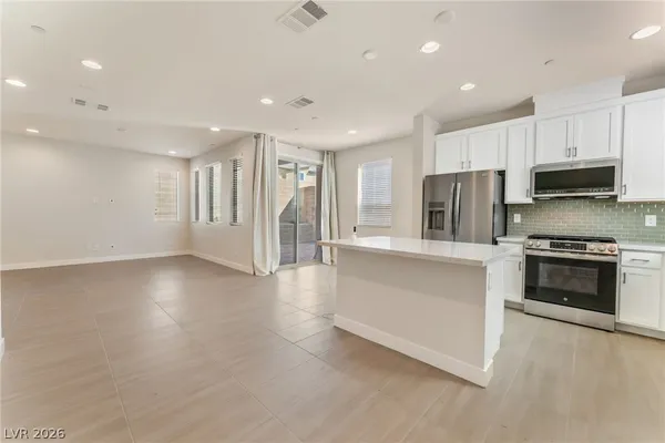 $2,700 | 11676 Golden Oriole Avenue, Las Vegas, NV 89138