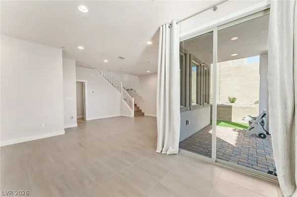 $2,700 | 11676 Golden Oriole Avenue, Las Vegas, NV 89138