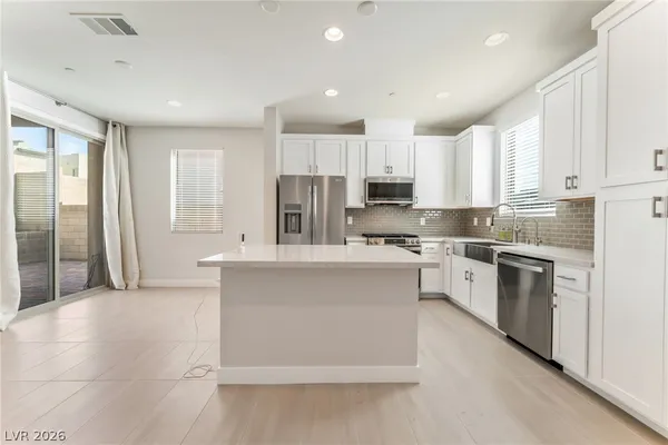 $2,700 | 11676 Golden Oriole Avenue, Las Vegas, NV 89138