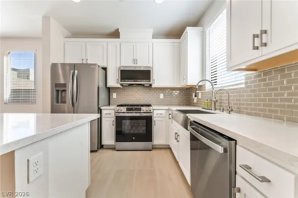 $2,700 | 11676 Golden Oriole Avenue, Las Vegas, NV 89138