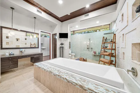 $4,950,000 | 18163 Southeast Ridgeview Drive, Jupiter, FL 33469