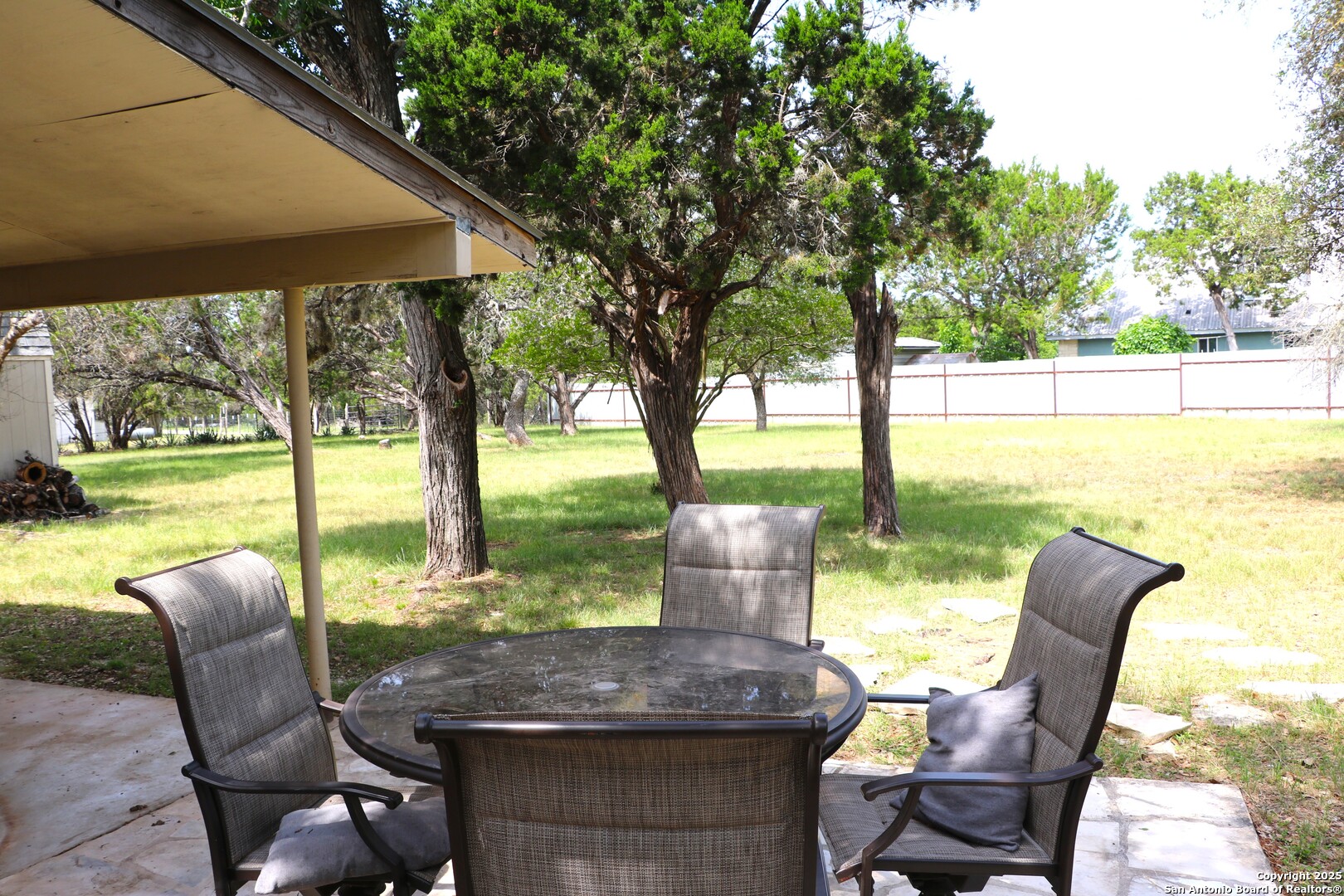 1306 Mountain View Place Pipe Creek, TX 78063 - Photo 7 of 23