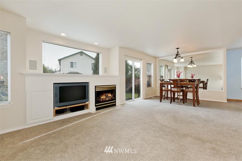 18821 19th Drive Southeast Bothell, WA 98012 - Photo 2 of 15