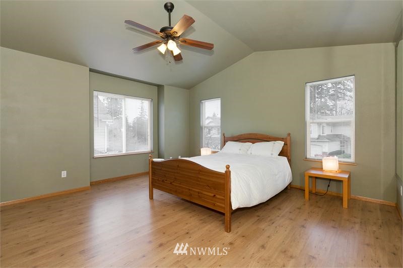 18821 19th Drive Southeast Bothell, WA 98012 - Photo 11 of 15