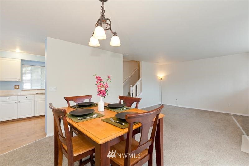 18821 19th Drive Southeast Bothell, WA 98012 - Photo 4 of 15