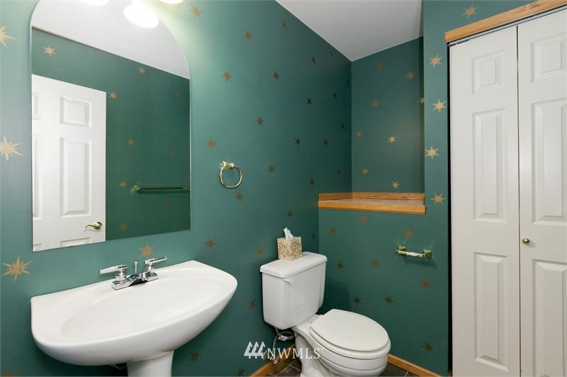 18821 19th Drive Southeast Bothell, WA 98012 - Photo 7 of 15