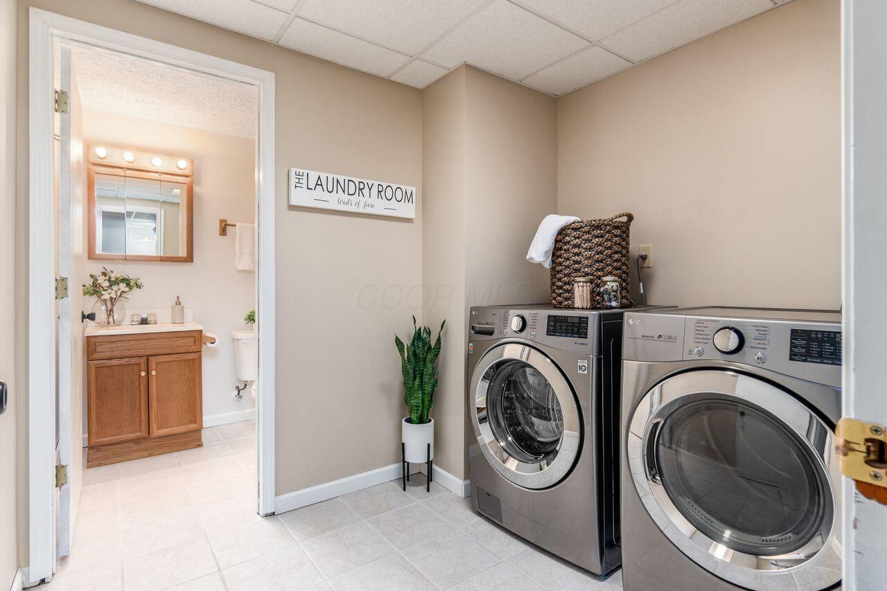337 Holly Grove Road Lewis Center, OH 43035 - Photo 40 of 50 Laundry Room