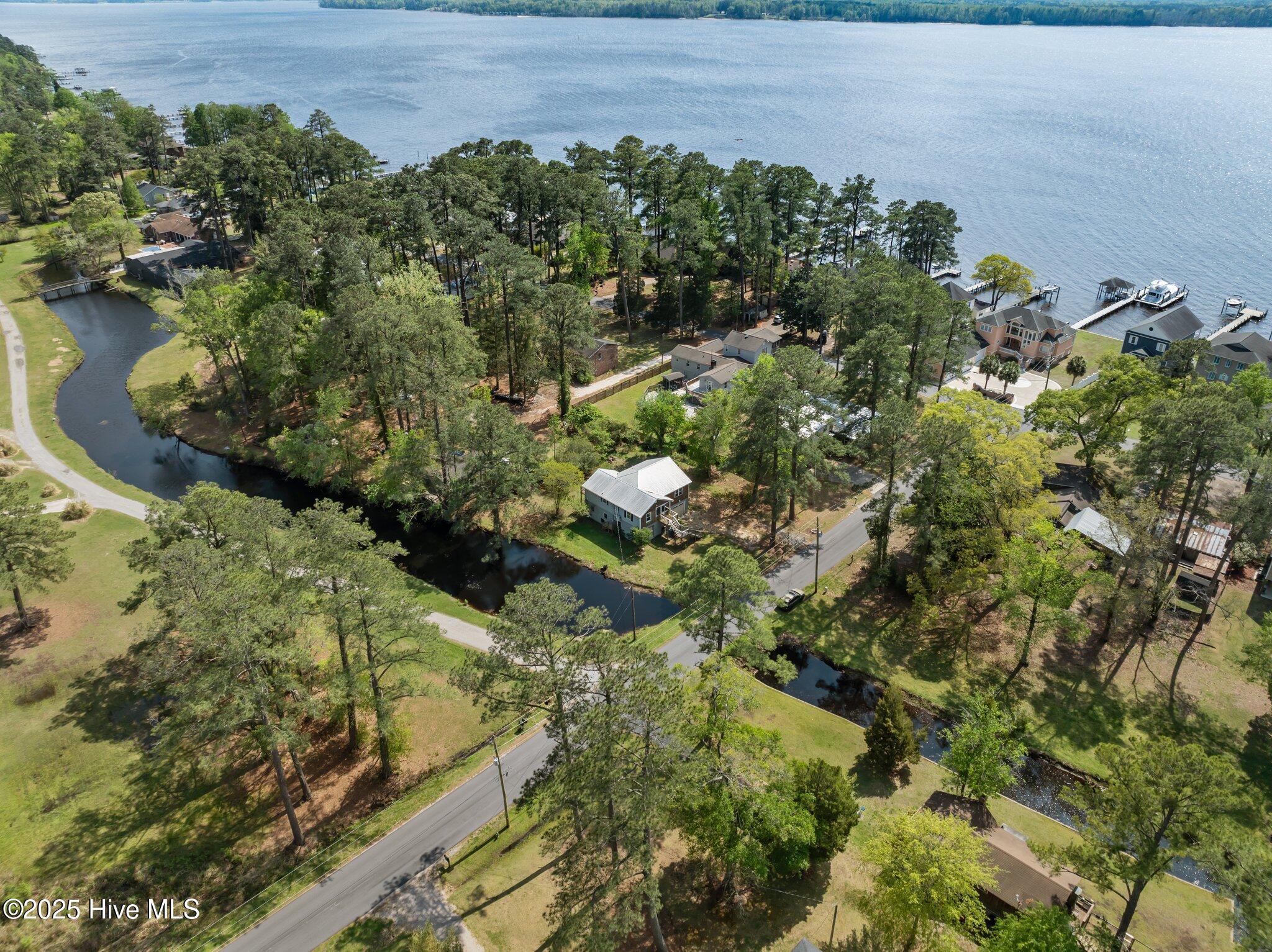 503 Shady Banks Road Washington, NC 27889 - Photo 4 of 59 13-web-or-mls-DJI_0989