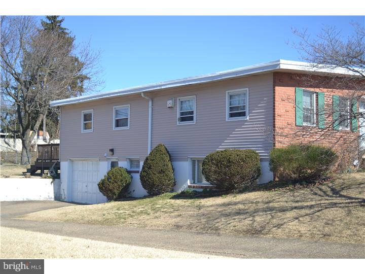 1113 Plane Road Philadelphia, PA 19115 - Photo 9 of 12