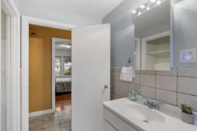 $449,900 | 14 Mary Ann Drive, Worcester, MA 01606