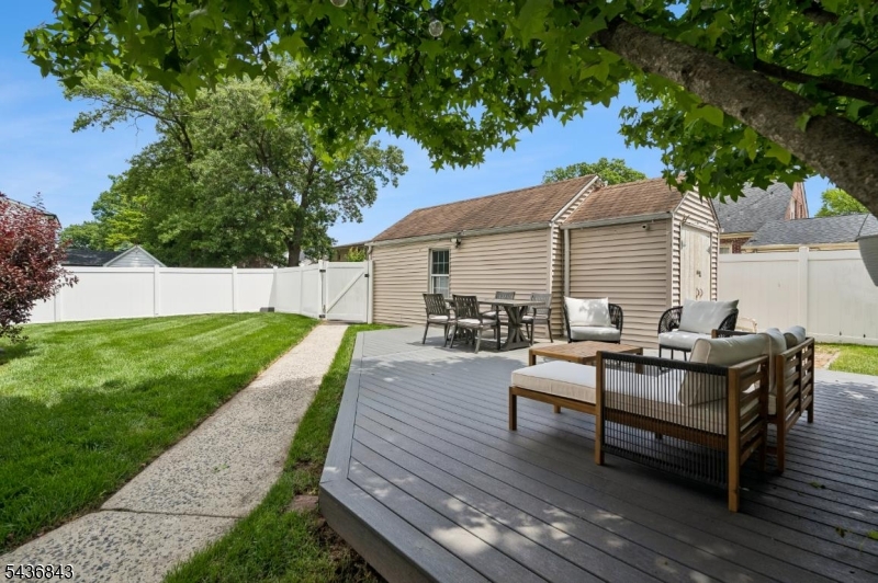 341 Huntington Road Union, NJ 07083 - Photo 17 of 22