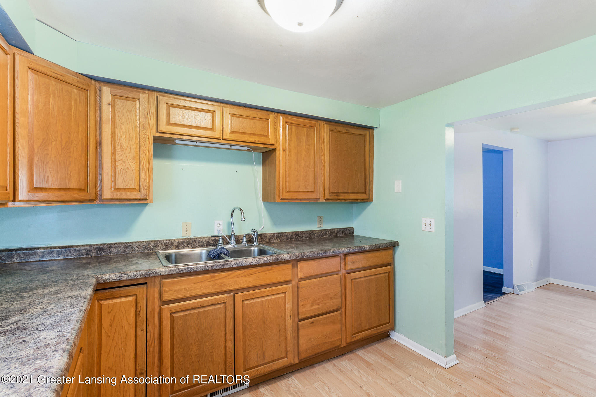 1345 Bennett Road Lansing, MI 48906 - Photo 12 of 23 10