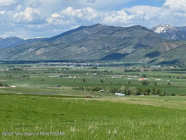 $875,000 | 1 Skyline Drive, Pinedale, WY 82941